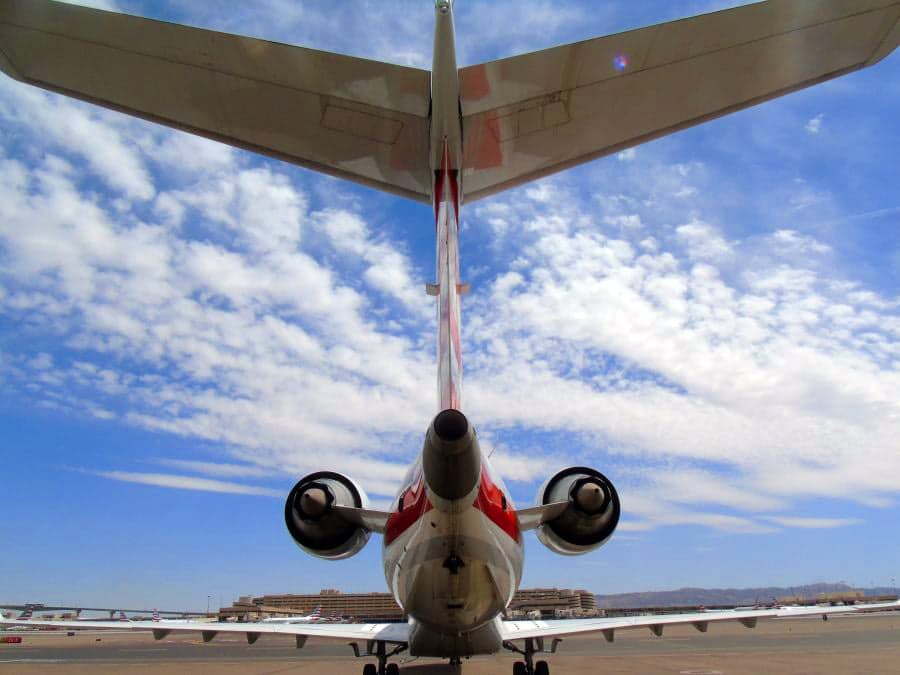 CRJ 900 tail